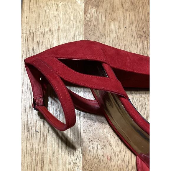 Womens High Block Heel Ankle Strap Open Toe Red Faux Suede Shoes Size 8.5 - Picture 3 of 14